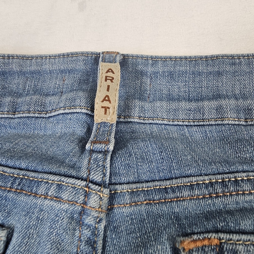 Ariat REAL Mid Rise Boot Flared Jeans Women's Size 30 32" Inseam Medium Wash - Picture 13 of 16